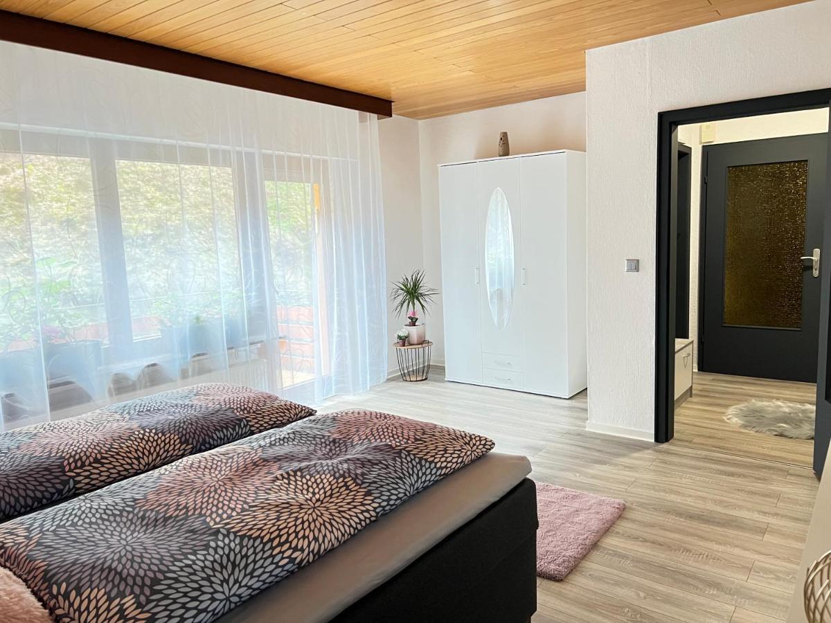 3 Zimmer Ferienwohnung Denis Обервезель Экстерьер фото